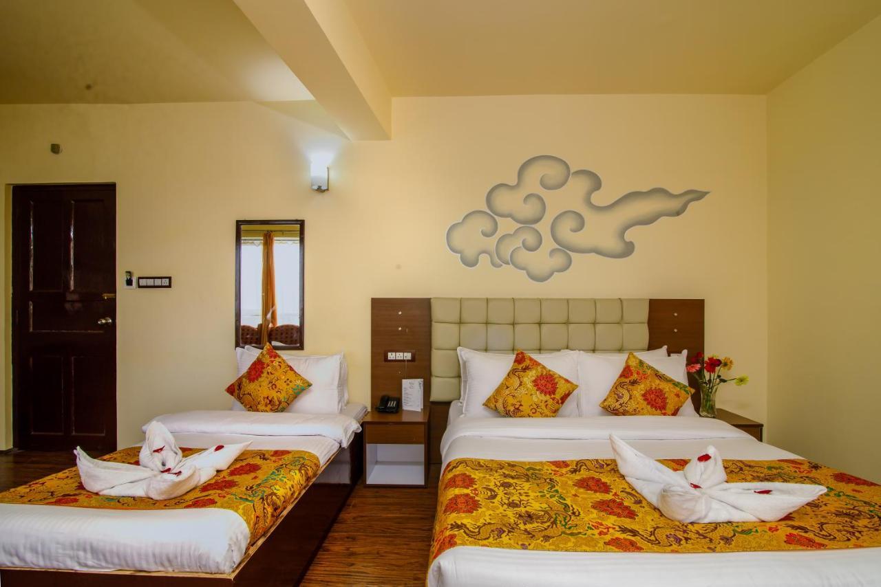 Muscatel Grand Silkroute - 300 Mts From Mg Marg Gangtok Exterior foto