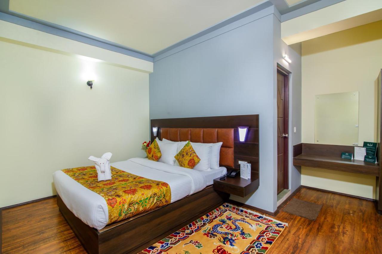 Muscatel Grand Silkroute - 300 Mts From Mg Marg Gangtok Exterior foto