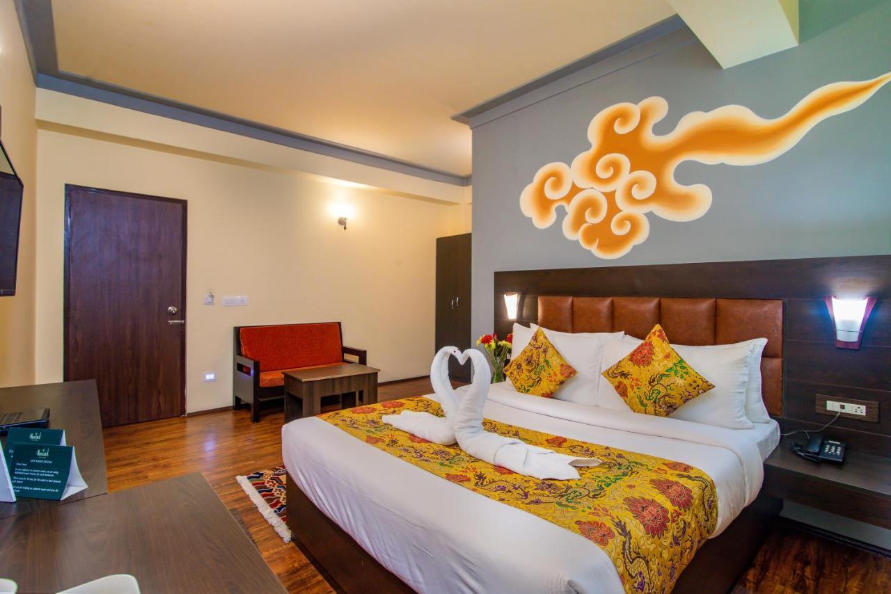 Muscatel Grand Silkroute - 300 Mts From Mg Marg Gangtok Exterior foto